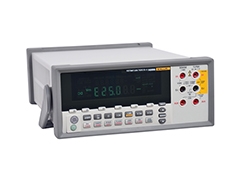 Fluke 8808A 数字万用表
